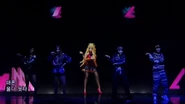 SeeU концерт.png (107 КБ) На дебютном концерте