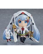 SNOW MIKU Crane Priestess ver. and Yukine Nenroid