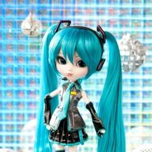miku pullip doll