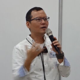 李勇