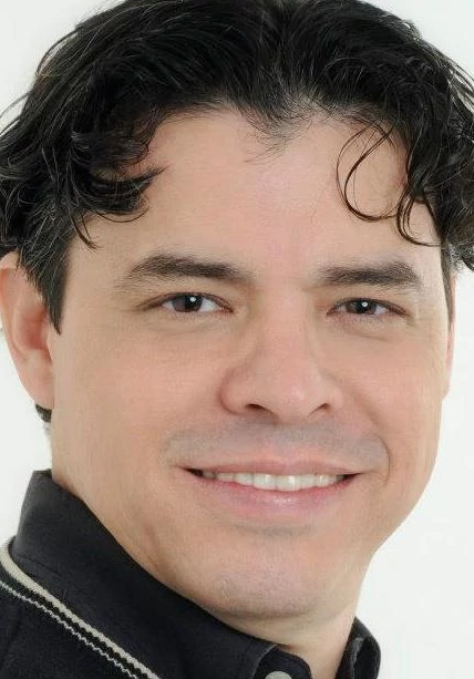 Salvador Pérez, Voice Actors from the world Wikia