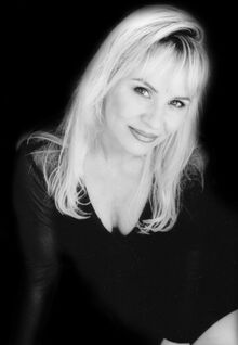 Wendee Lee