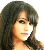 Lauren Landa.jpg