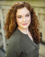 Molly Searcy Headshot