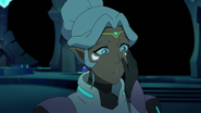 S5E06.122a. Allura startled at her glowing marks 2