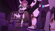 S5E05.130a. Pidge hangs on for dear life 2