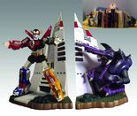 Trunktank is featured on the limited-edition Voltron bookend set, and as such may be the only original series robeast to receive a full-scale sculpted representation!