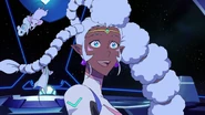 S2E07.321. Check out the new do