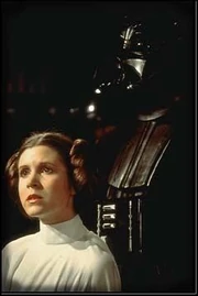 Leia podczas wspólnych zabaw z jej prawdziwym 