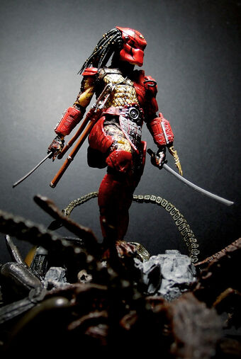 NECA 1/4 Scale Big Red (Batman: Dead End) - AvPGalaxy