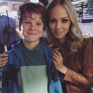 Featured image of post Laura Vandervoort Instagram Kristin kreuk erica durance and laura vandervoort