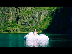 アイナ・ジ・エンド_-_神様_-Official_Music_Video-