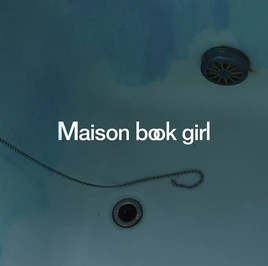 Maison-book-girl-bathroom