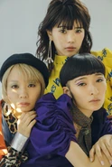 Aina-Momo-Ling-ElleGirl-1119-1.jpg (163 KB) November 2019 (Elle Girl, with Momoko Gumi Company and Lingling)