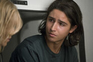 Captive 2x05 (11)