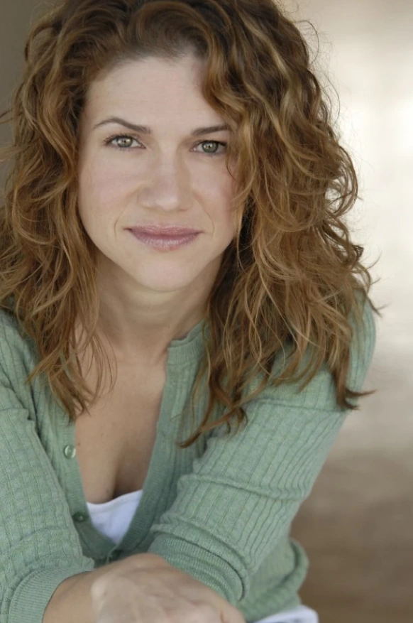 Hedy Burress | Wiki The Walking Dead | Fandom