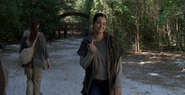 The-Walking-Dead-7.06-Swear-the-finger