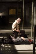 The-walking-dead-internment-hershel-2