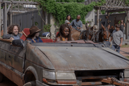 10x04 Michonne and the group arrives at Hilltop