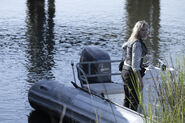 FTWD 8x01 Boat Escape