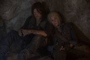 10x09 daryl and carol