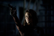 Walking-dead-internment-maggie-2