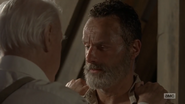 Hershel & Rick last moments (8)