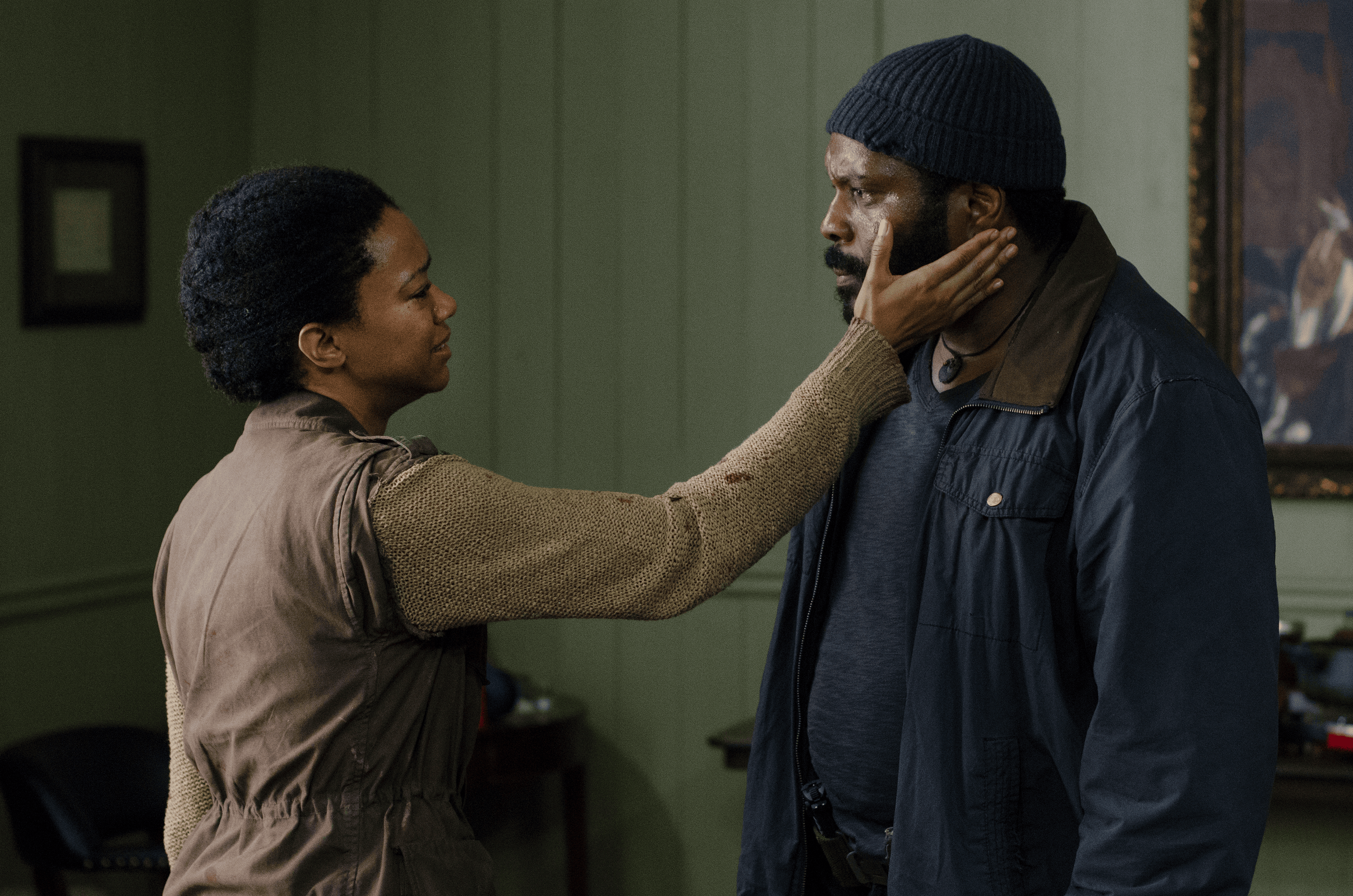 Four Walls And A Roof Walking Dead Wiki Fandom