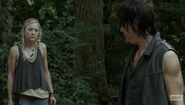 Beth awesomely cute but yet badass look towards Daryl!