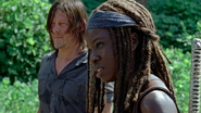 Michonne Speaks to Richard