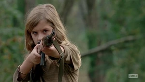 Мика не в состоянии застрелить оленя