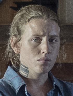 walking dead blonde lady dies walking dead blonde lady dies