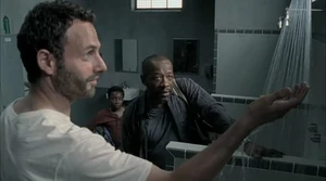 Душевая. («Дни, изменившие мир»)