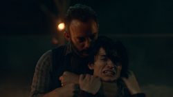 FTWD 7x10 Howard Strangles Ali.png