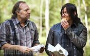 Normal Walking-Dead-BTS-05