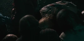 Dead City 1x01 Bar Owner's Death