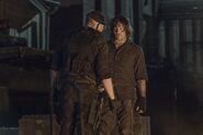 11x04 Daryl and Pope