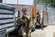 The-walking-dead-episode-802-aaron-marquand-2-935