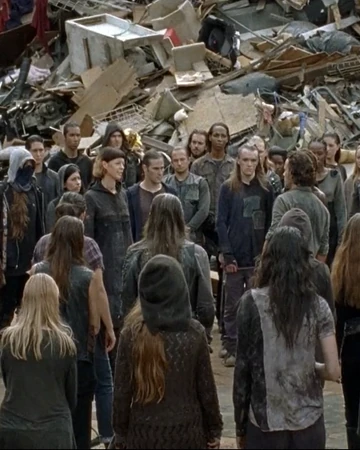 junkyard girl walking dead