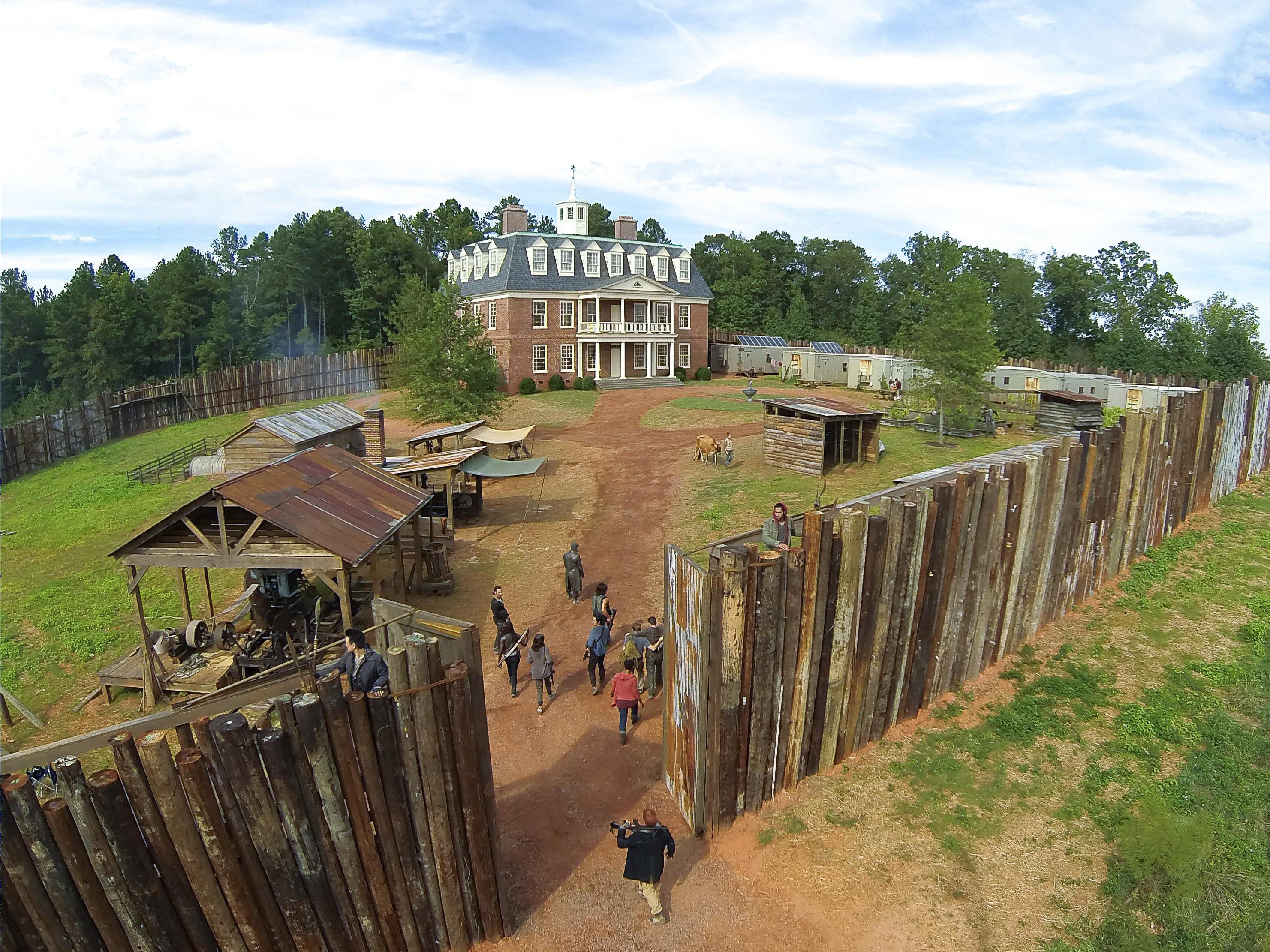 Become a part of 'The Walking Dead' at this mansion