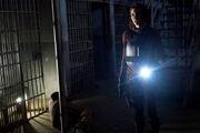 The-walking-dead-internment-maggie