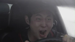 Гленн за рулём Доджа