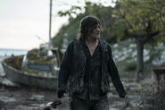 Daryl Dixon 1x01 Where Am I