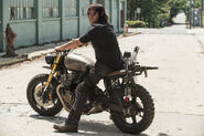 The-walking-dead-episode-801-daryl-reedus-935