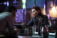 Dead City 1x01 City Bar