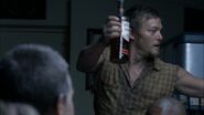 Reedus-in-The-Walking-Dead-TS-19-norman-reedus-26047681-853-480