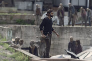 The-walking-dead-episode-907-siddiq-nash-935