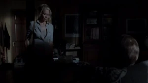 Андреа все рассказывает Губернатору