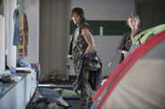 Carol-and-Daryl-the-walking-dead-37796999-1280-854