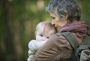 TWD 5x01 Carol and Judith